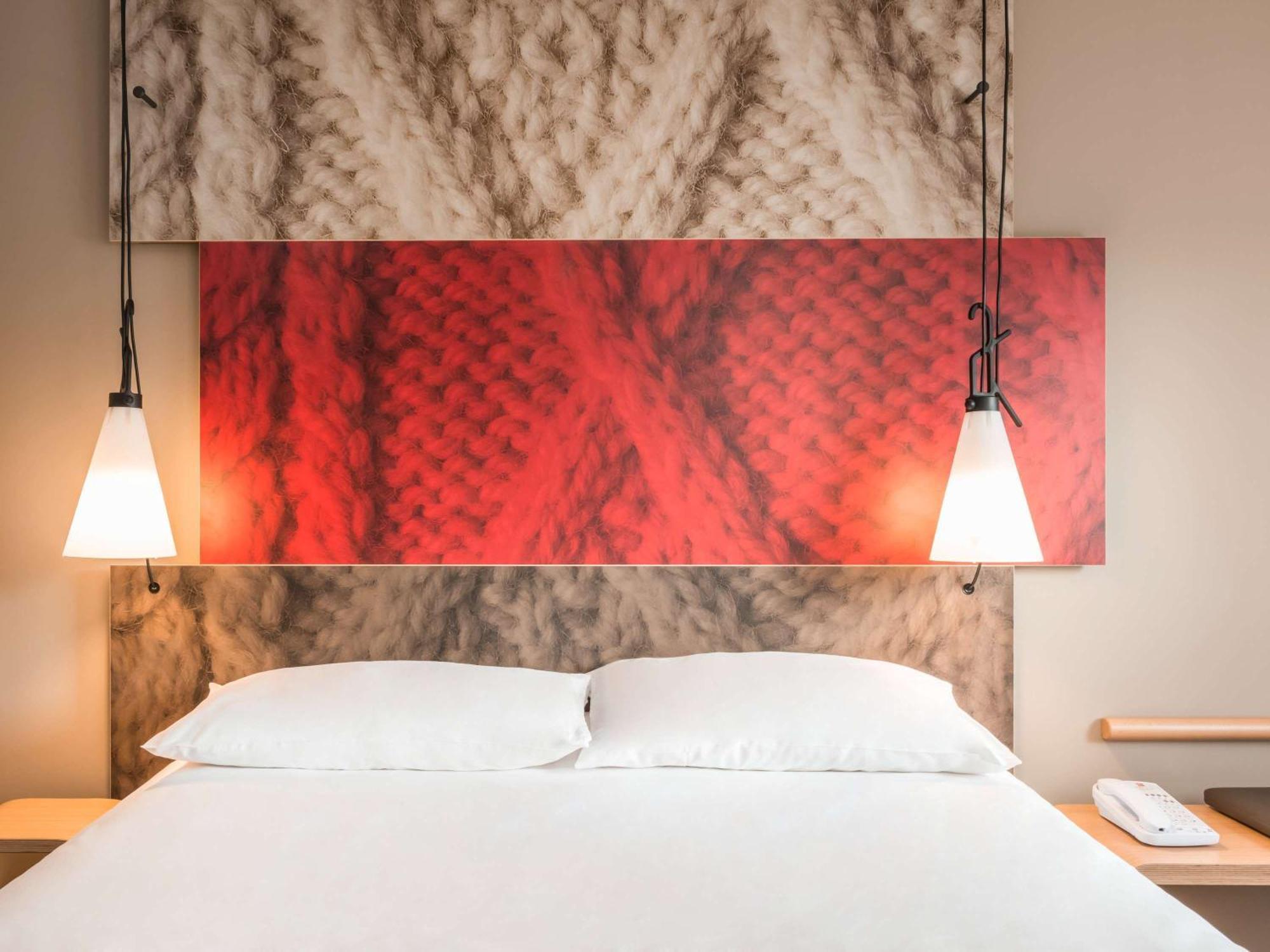 Ibis Carcassonne Est La Cite Hotel Exterior foto